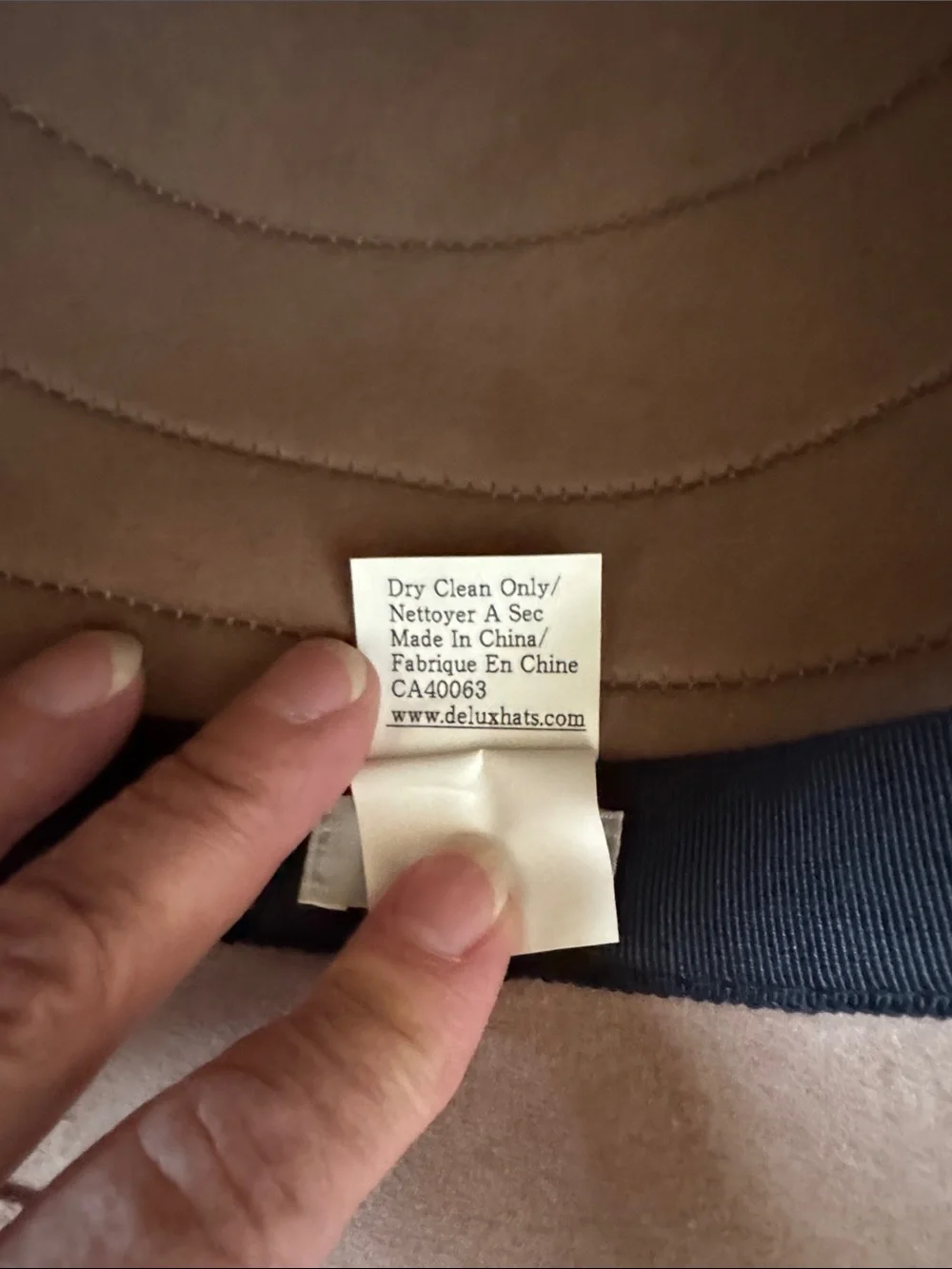DeLux wool cloche hat